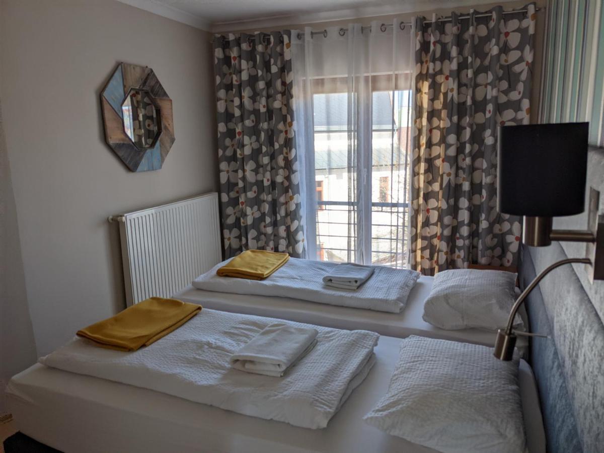 Minaret Apartman Έγκερ Εξωτερικό φωτογραφία