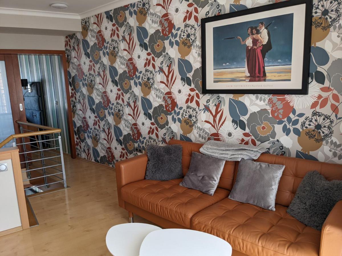 Minaret Apartman Έγκερ Εξωτερικό φωτογραφία