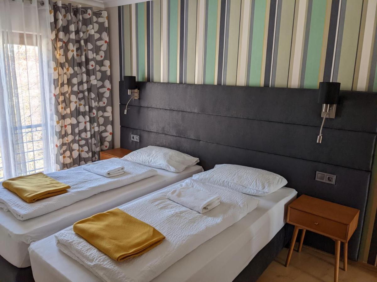 Minaret Apartman Έγκερ Εξωτερικό φωτογραφία