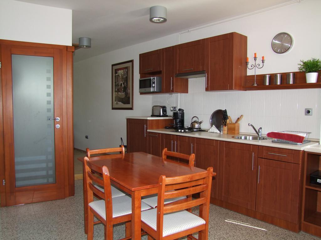 Minaret Apartman Έγκερ Δωμάτιο φωτογραφία