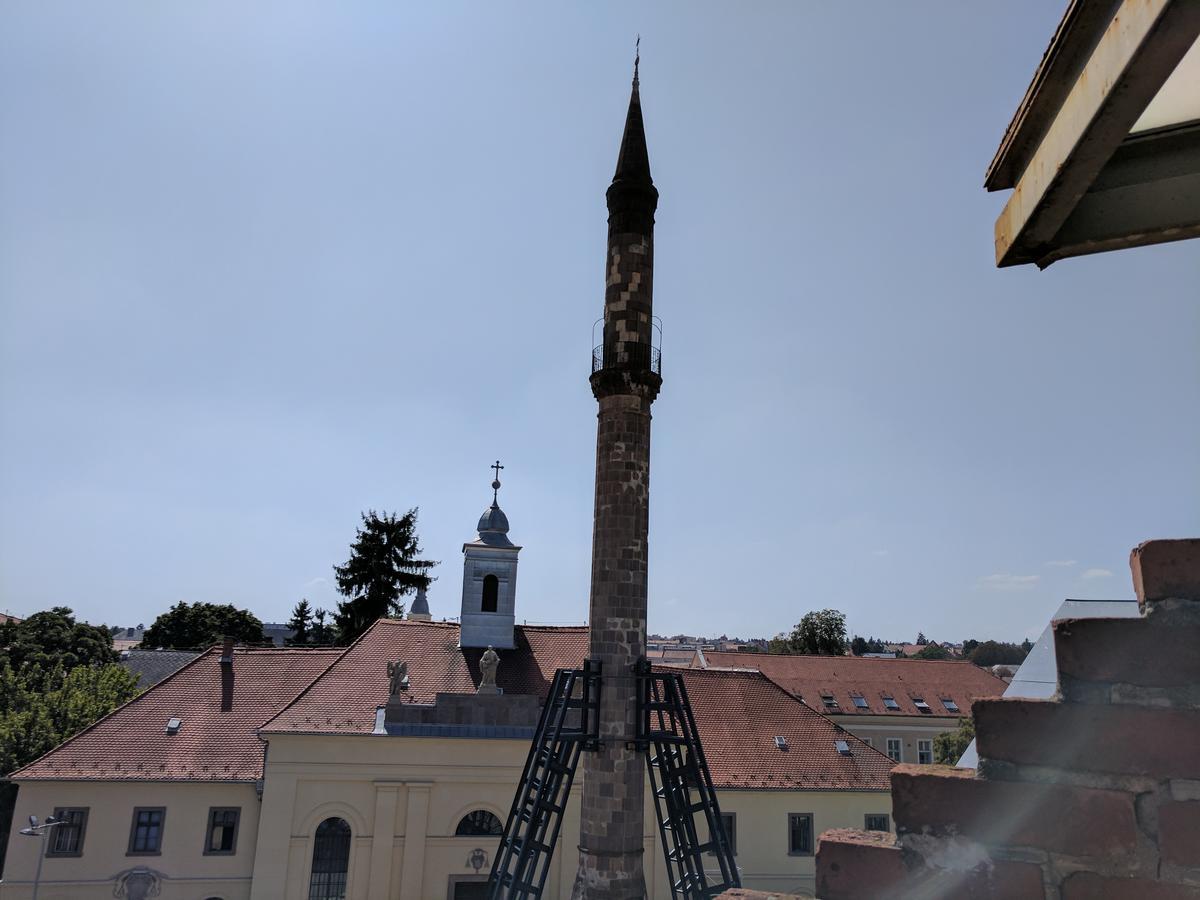 Minaret Apartman Έγκερ Εξωτερικό φωτογραφία